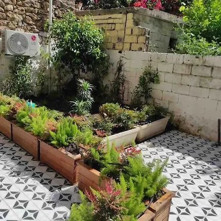 Center Of Old Town,2+1 Flat With Garden Antalya