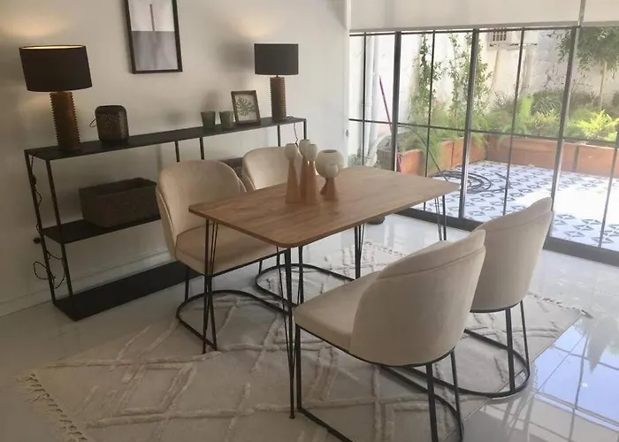 Center Of Old Town,2+1 Flat With Garden Lejlighed