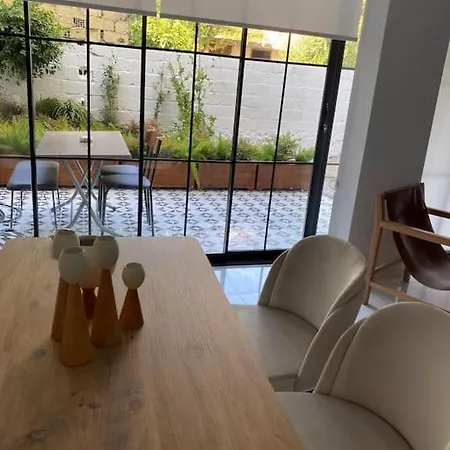 Center Of Old Town,2+1 Flat With Garden Апартаменты