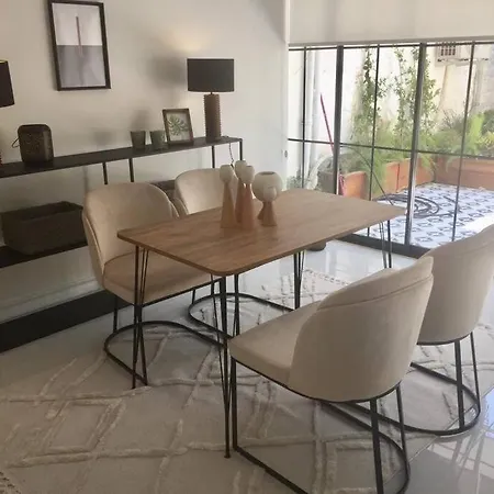 Center Of Old Town,2+1 Flat With Garden Апартаменты